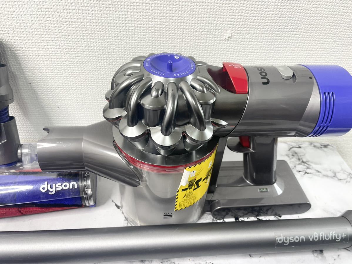 Dyson dyson ダイソンSV10コードレスクリーナー ダイソンV8