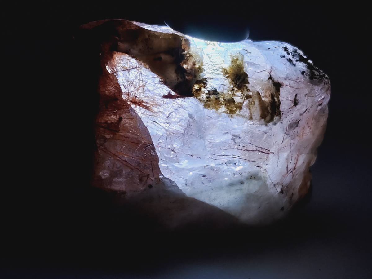 ルチルクォーツ 340g 水晶 原石 鑑賞石 自然石 誕生石 鉱物 鉱石 水石