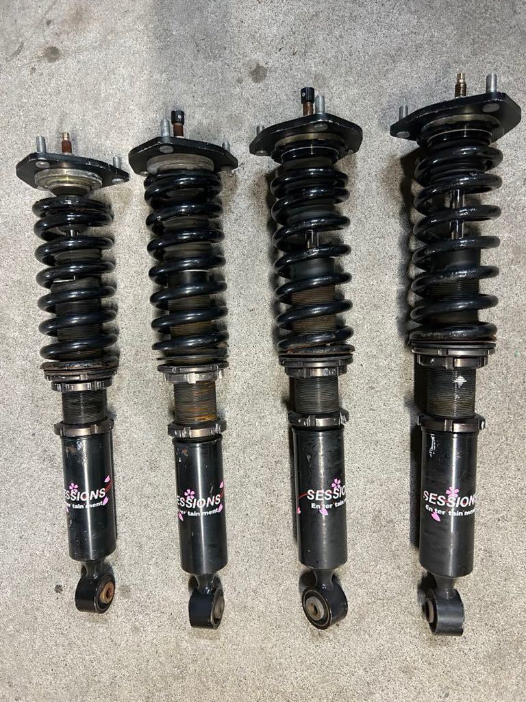 ★30セルシオ　フルタップ車高調　SESSIONS　セッション　固着無し