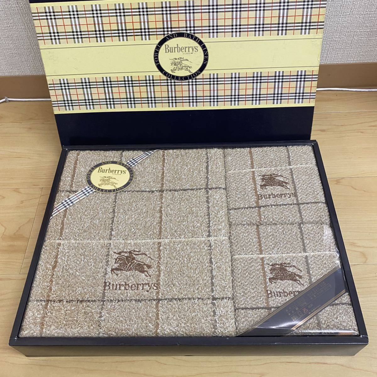 未使用☆BURBERRY バーバリー タオルケット 140×190cm 西川産業