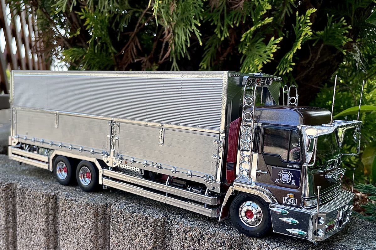 フジミ 1/32 日野プロフィア 大型デコトラ 神道丸仕様 完成品の入札 