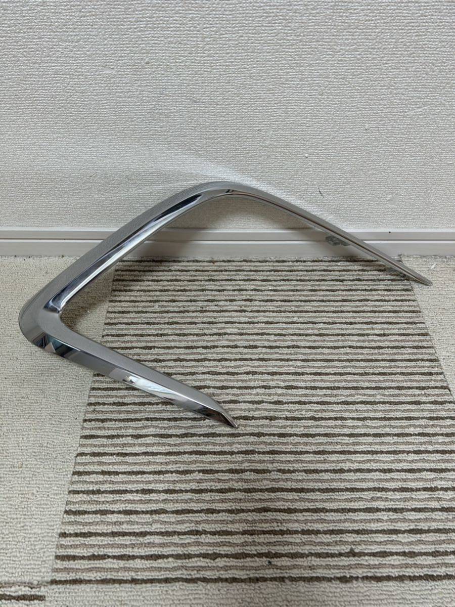 【格安，大人気】 後期 GRX130/GRX133/GRX135 マークX 純正 フロントバンパーガーニッシュ 右側(フロント)｜売買されたオークション情報、yahooの商品情報をアーカイブ公開 - オークファン トヨタ用