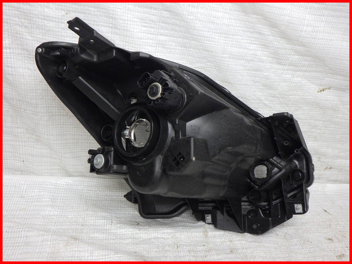 スイフト 左 ヘッドライト スズキ ZC83S STANLEY 純正 ZC83S純正 W2959