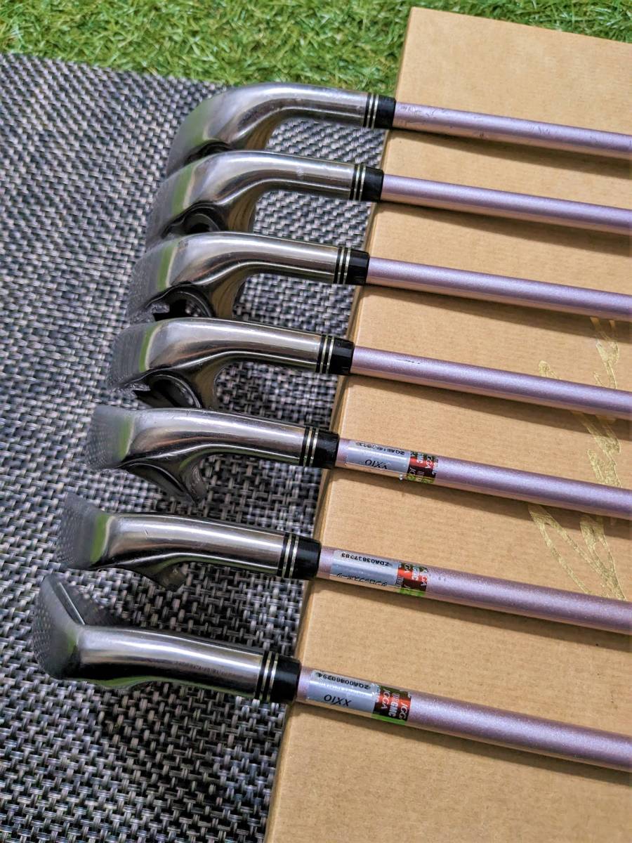 DUNLOP　XXIO9　Ladies ボルドー × MP900-L　5－Sw　7本　/ ゼクシオ ナイン レディース