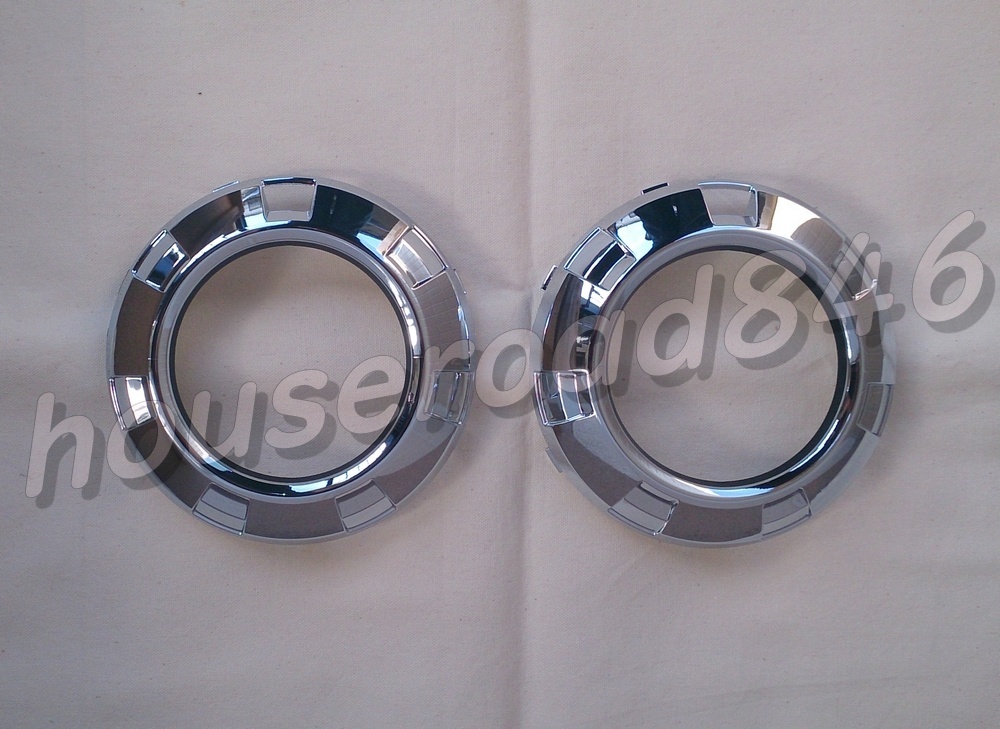 新品 純正 三菱デリカD:5メッキフォグランプベゼル 三菱パジェロ