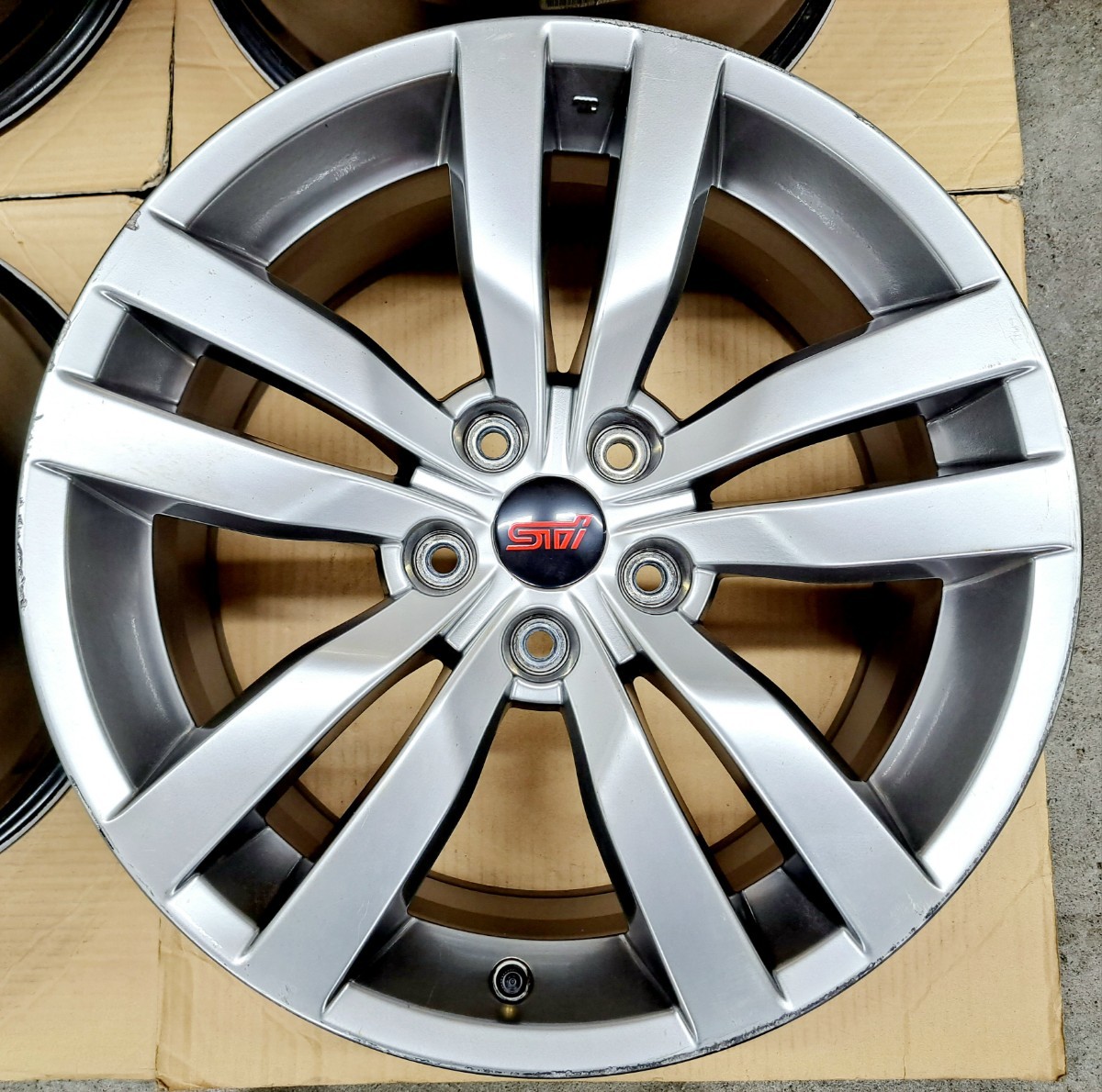 スタッドレス インプレッサWRX STI GRB/GVB後期純正ホイール4本