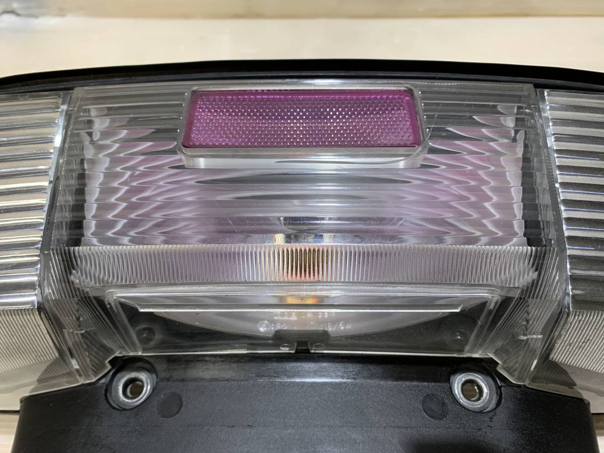 フュージョン純正テールランプヘリックス