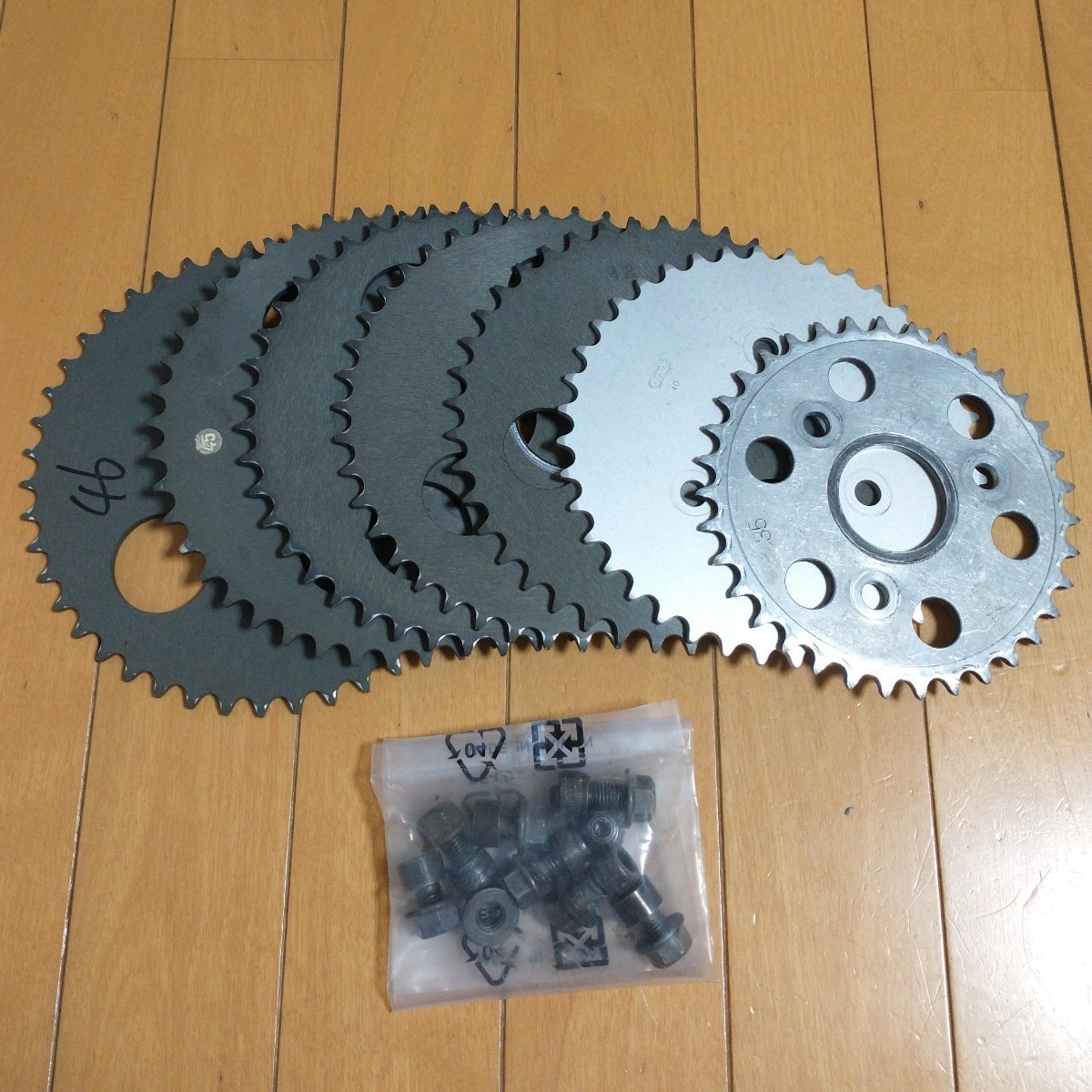 RS125 nf4 nf-4 HRC スプロケット　セット HRC RS125 NF4 NX4 ドリブンスプロケット 7枚セット 未走行品＆中古品