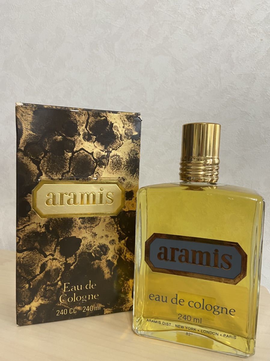 爆買い，本物保証 aramis アラミス オーデコロン 240ml 香水 廃盤 レア 大瓶 ほぼ満タンのお品物 ボトルタイプ(アラミス)｜売買されたオークション情報、yahooの商品情報をアーカイブ公開 - オークファン アラミス