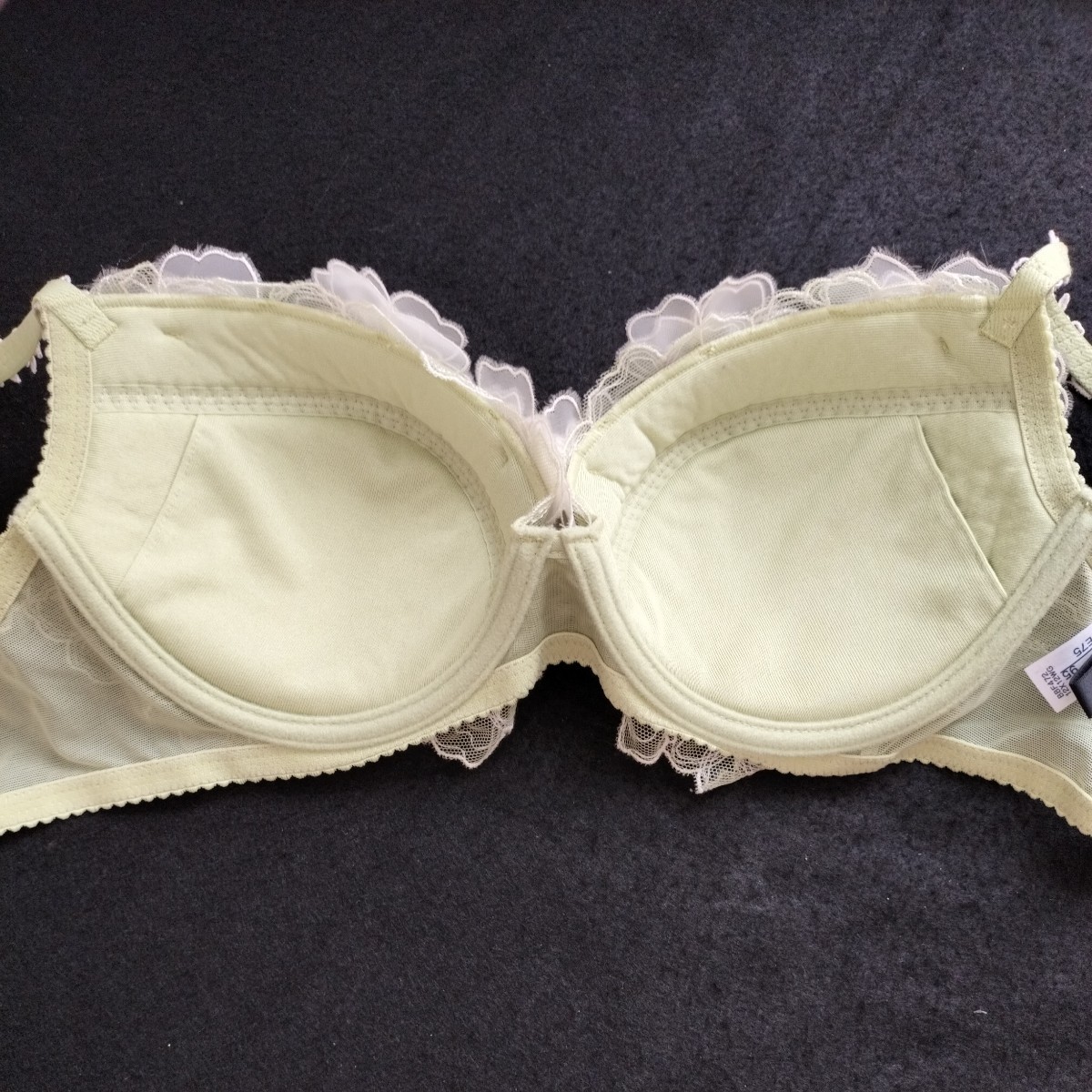 Trefle トレフル 72 ブラジャー単品 E75 補正下着 タグなし 未使用