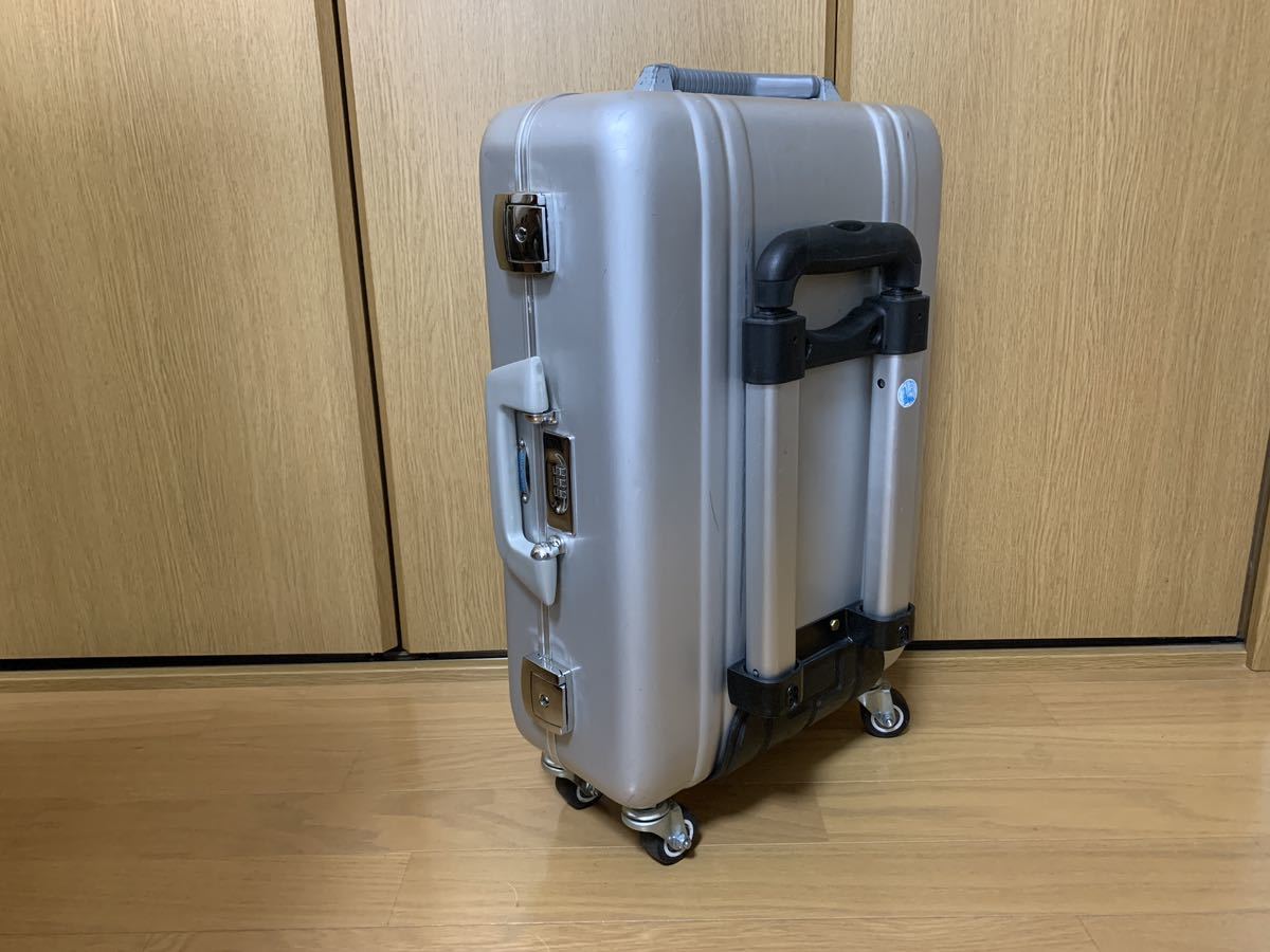 正規品10年保証 ゼロハリバートン 機内持ち込みサイズ ワンオフ