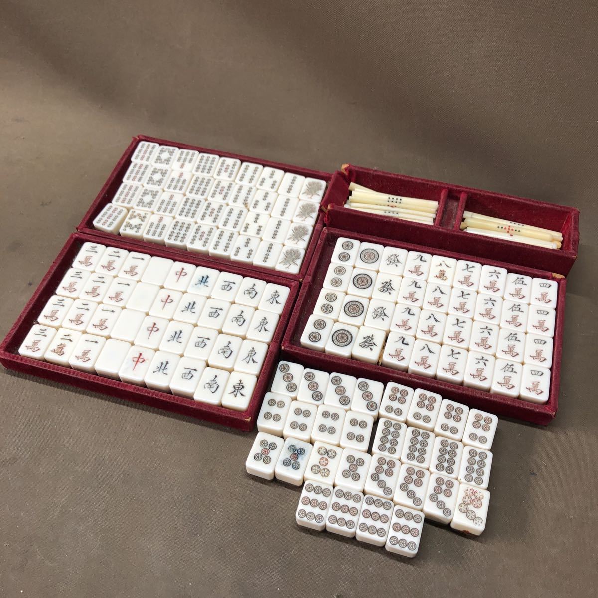 古い 麻雀牌 アンティーク レトロ 古い 麻雀牌 【公式通販】