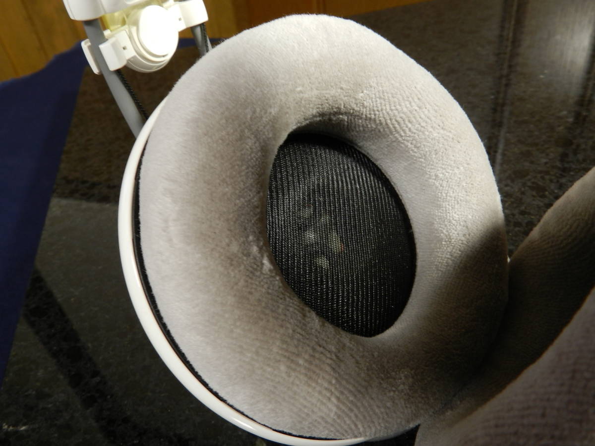 AKG K701//希少 オーストリア製 AKG K701// 前期モデル 開放型