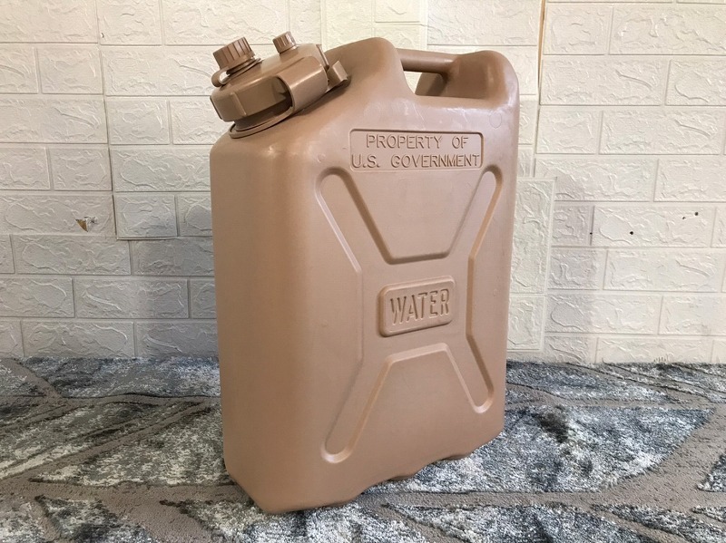 米軍放出品】☆未使用品 ウォータータンク ポリタンク ジェリカン 5GAL