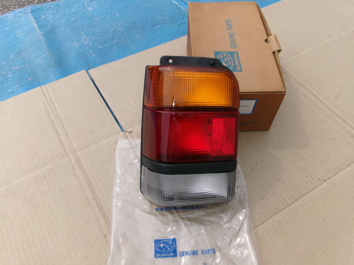 りん出品 当時物、旧車、スバル純正品、レックスkN1、テールランプL側、品番