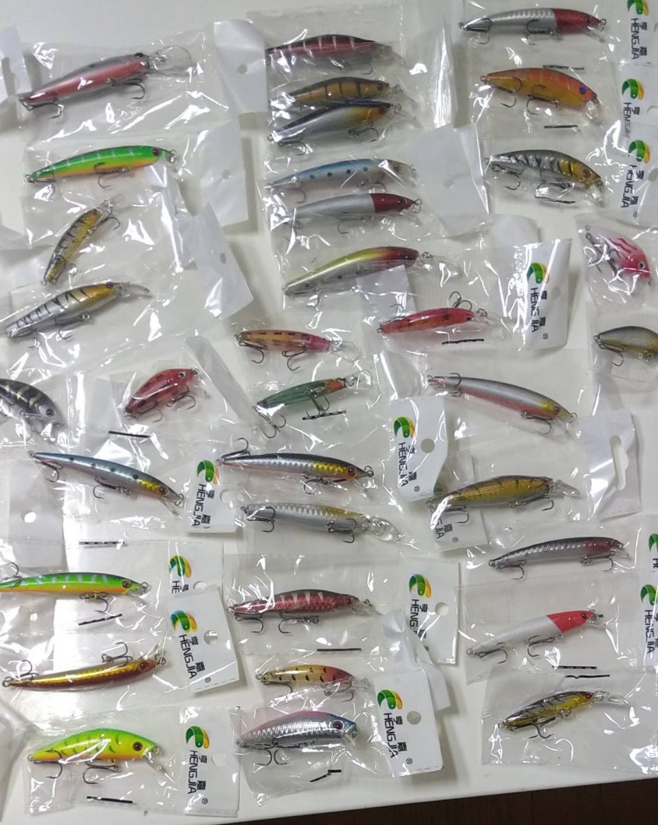まとめ売り 釣り具 ルアー ミノー ワーム 替針 重り 等 大量セット 約 