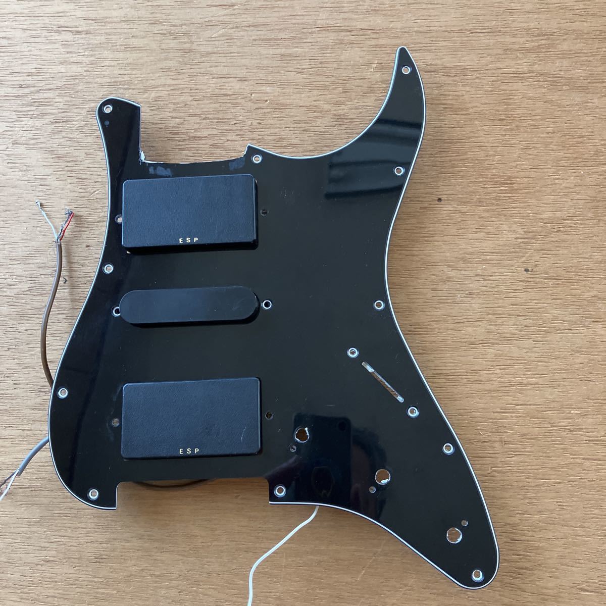 レザー製ピックガードgrassroots by ESP レスポールスペシャル P90 G