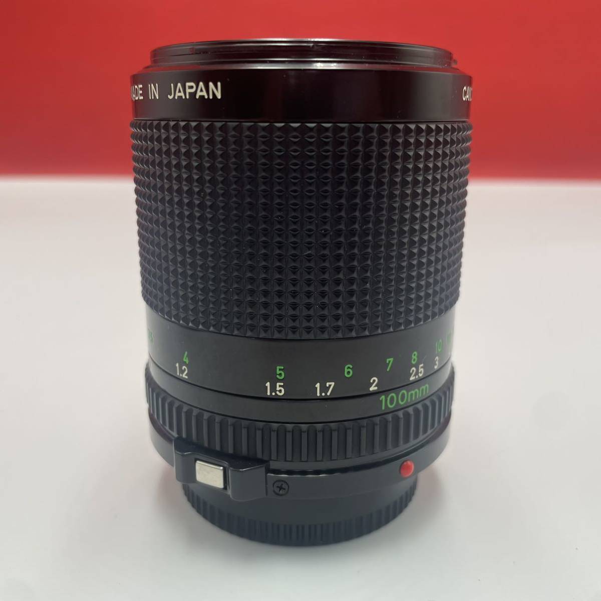 ☆A Canon NEW LENS FD 100mm F2 カメラレンズ 中望遠レンズ 単焦点 FD