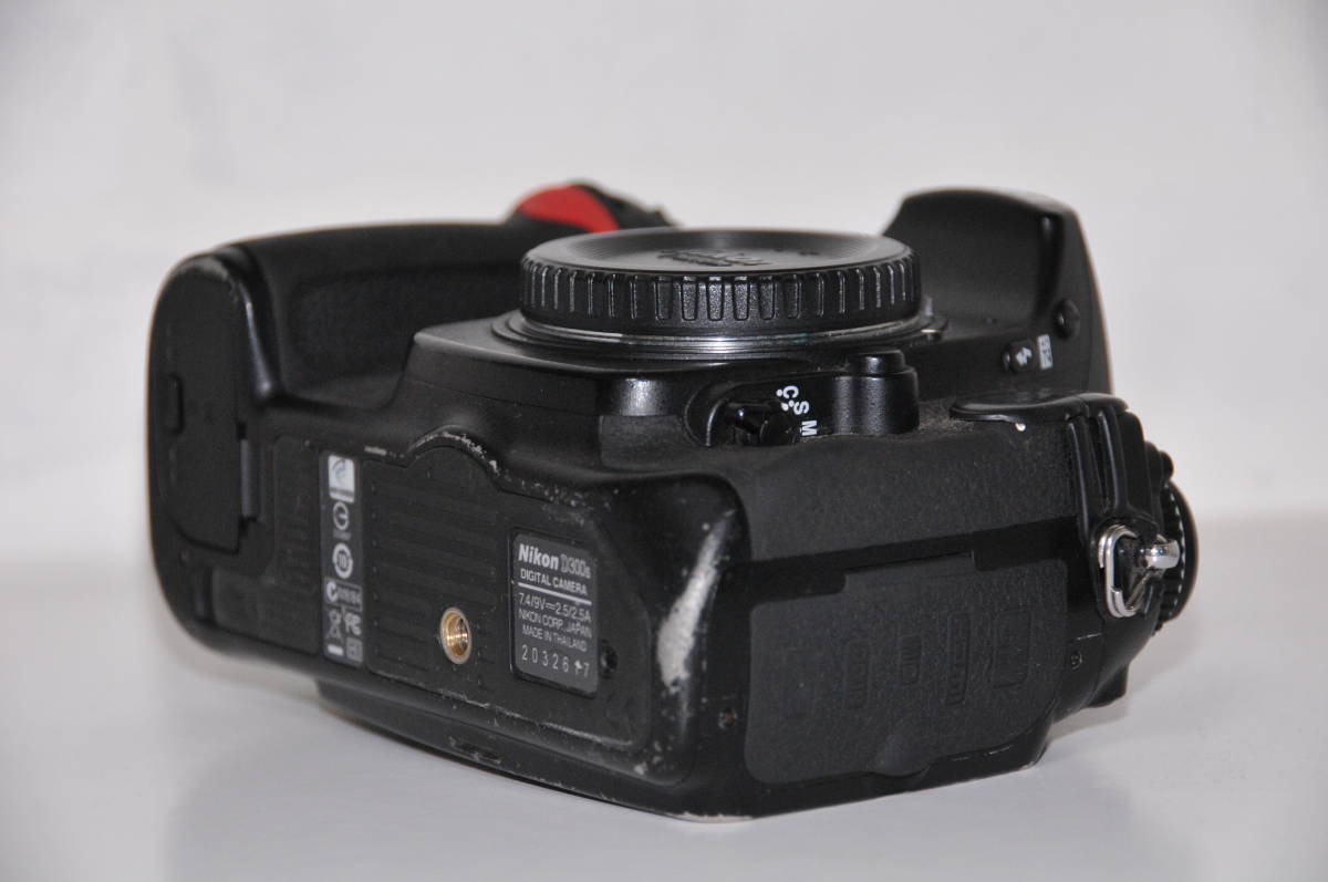ニコン　Nikon　D300ｓ　ボディ　ジャンク Nikon ニコン ボディ ショット数 ◇ 名機