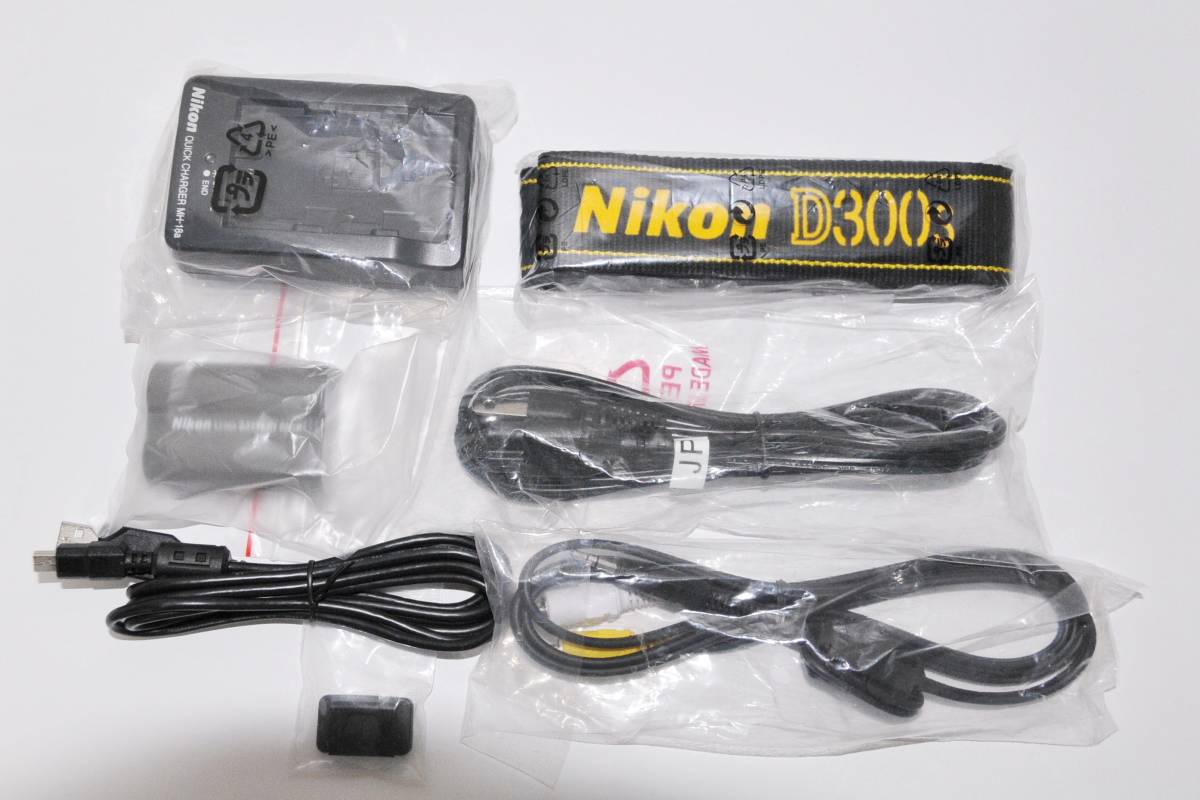 ニコン　Nikon　D300ｓ　ボディ　ジャンク Nikon ニコン ボディ ショット数 ◇ 名機