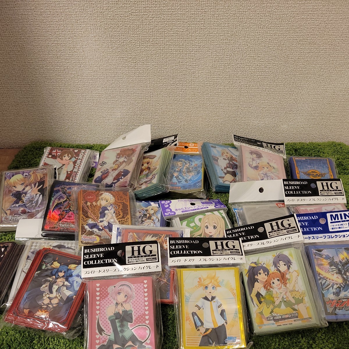 まとめ売り スリーブ カードスリーブ 中古アニメキャラクター 27種類