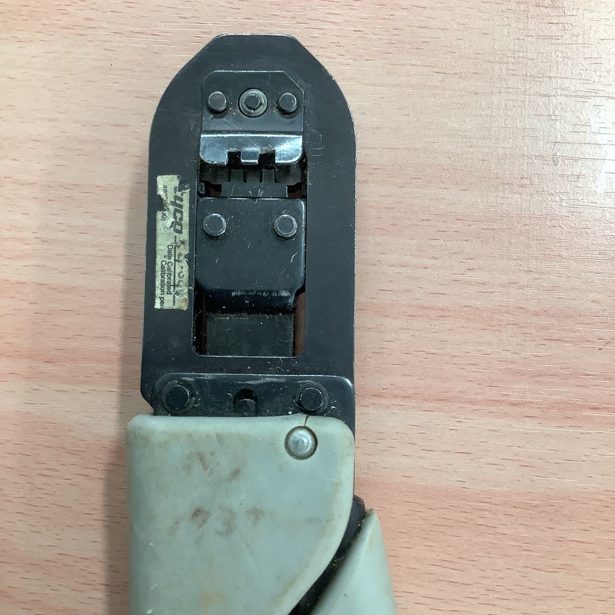 なな 手動圧着工具 TE tyco 91585-1 タイコエレクトロニクス 型番: 手動圧着