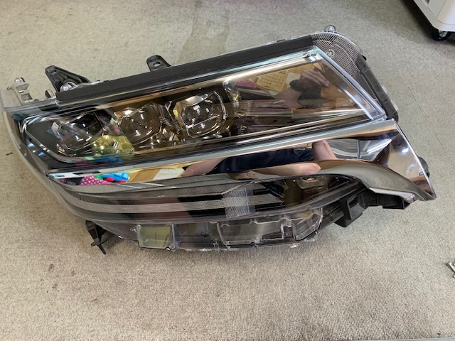 アルファード　AGH30　右側ヘッドライト　ICHIKOH58-91　動作確認済み　欠損無　良品