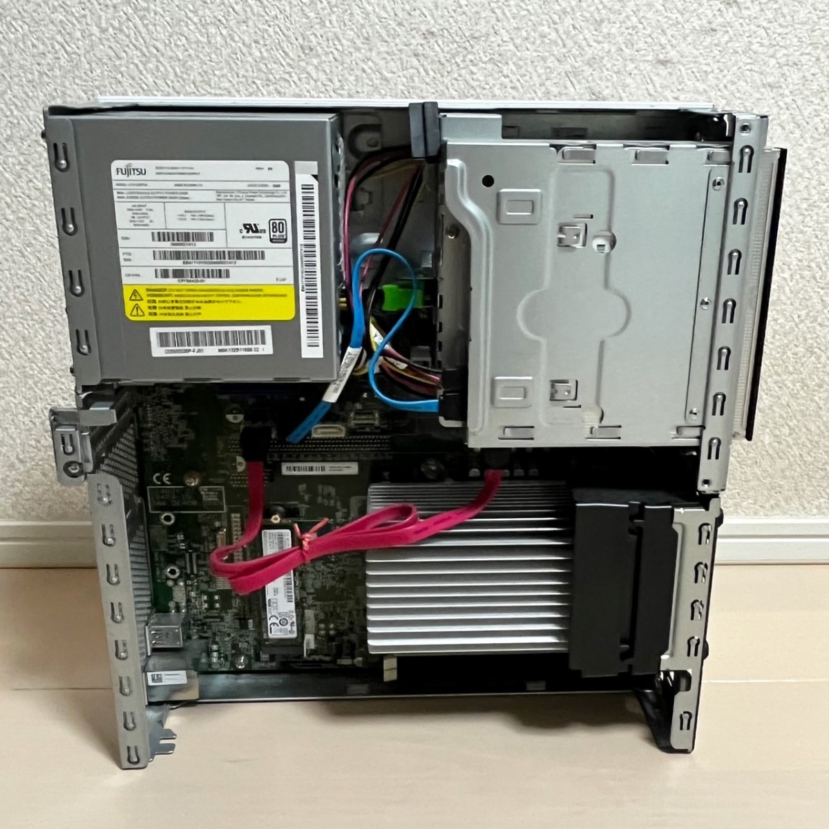 富士通(FUJITSU) デスクトップパソコン ESPRIMO D7010/F FMVD50001