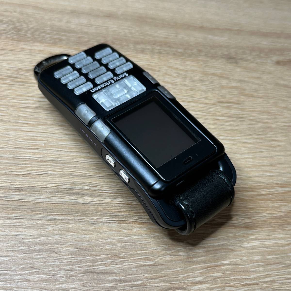 超ビヒン・寄集め】docomo プレミニ SO213i クロ Yahoo!オークション