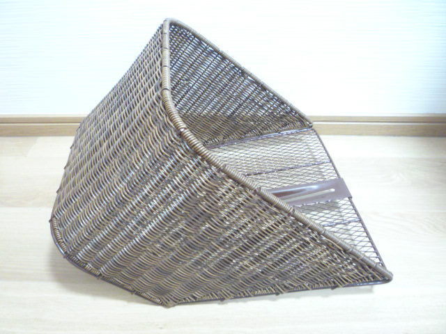 ホンダジョルノ　AF77　ヤマハ純正籐風フロントバスケット＋ホンダ純正アタッチメント　新品　籐風フロントバスケット　前かご