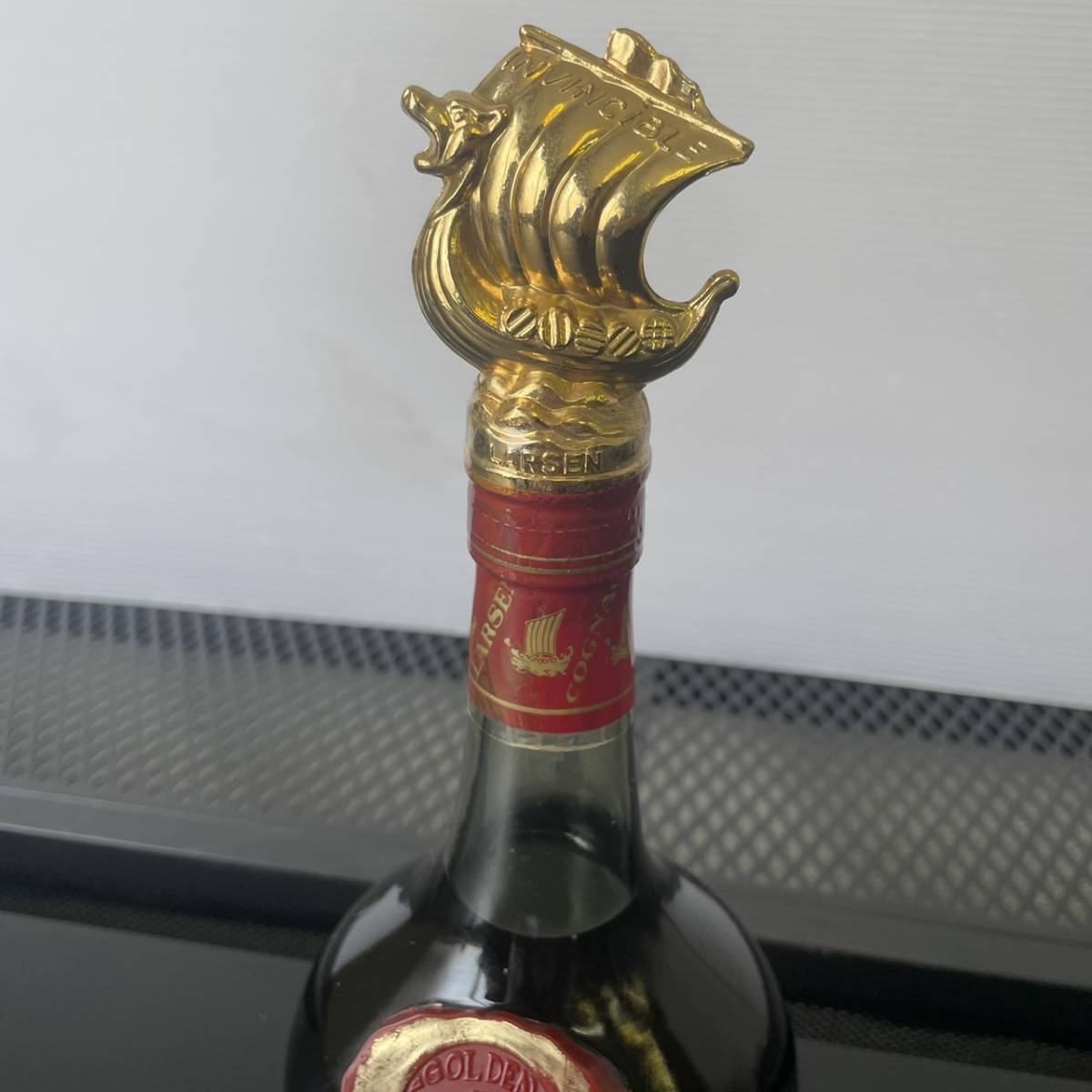 1スタ【未開栓品】LARSEN ラーセン THE COGNAC OF THE VIKINGS