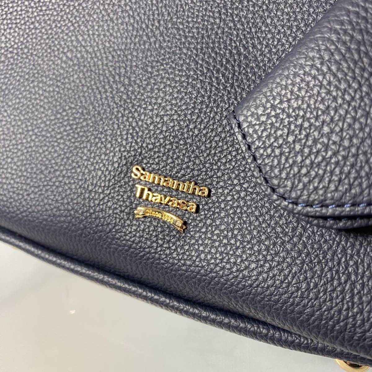 【送料無料】未使用 Samantha Thavasa サマンサタバサ　バンドバッグ　ショルダー付　本革　ネイビー 未使用✨Samantha Thavasa✨ ハンドバッグ ショルダーバッグ 中古