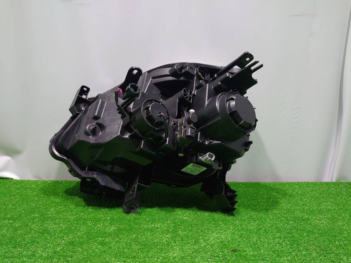 T31 NT31 エクストレイル 後期 純正 HID 右ライト 右ヘッドライト 1849