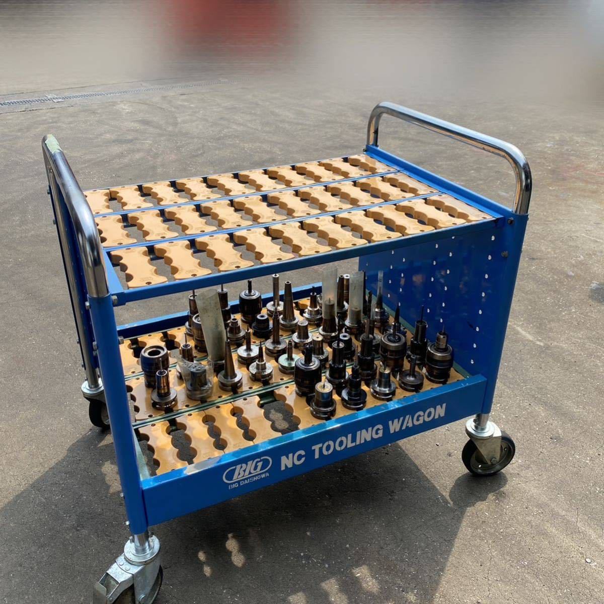 T3573 BIG 大昭和精機 NC ツールワゴン BT40 BBT40 無選別 セット