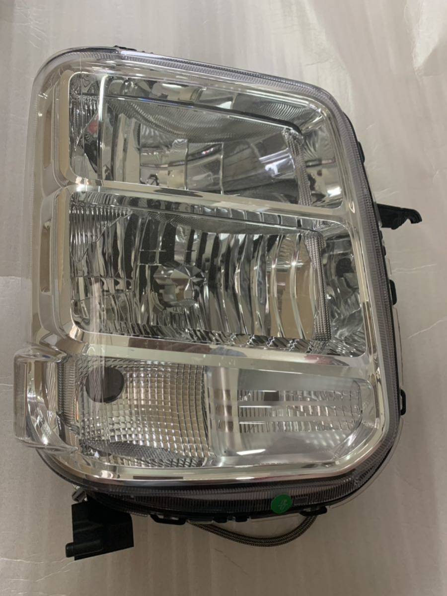 スズキ エブリィワゴン 右ヘッドライト HID エブリィワゴンDA17W DA17W 