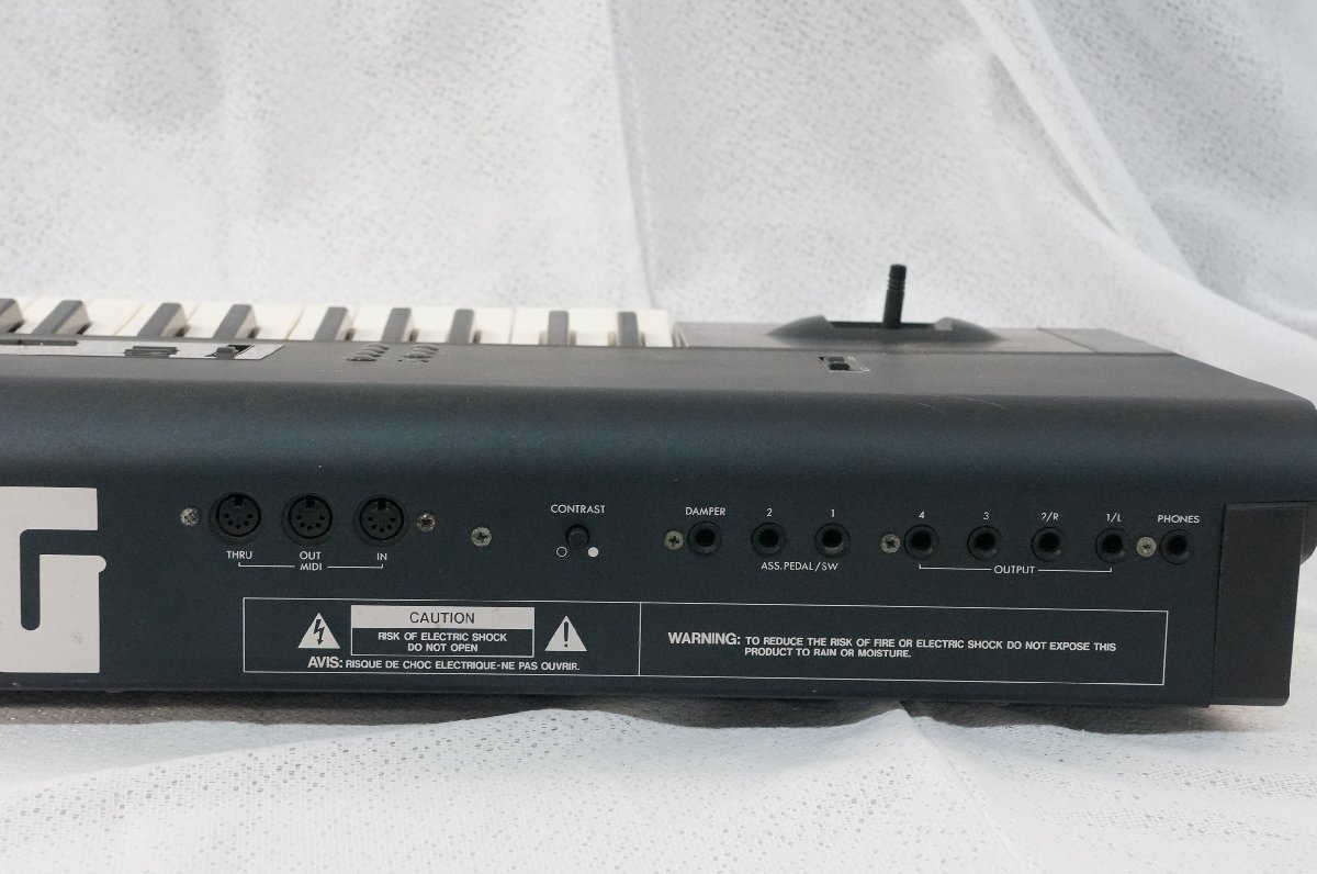 13☆KORG/コルグ シンセサイザー M1 通電確認済 現状渡し 鍵盤楽器