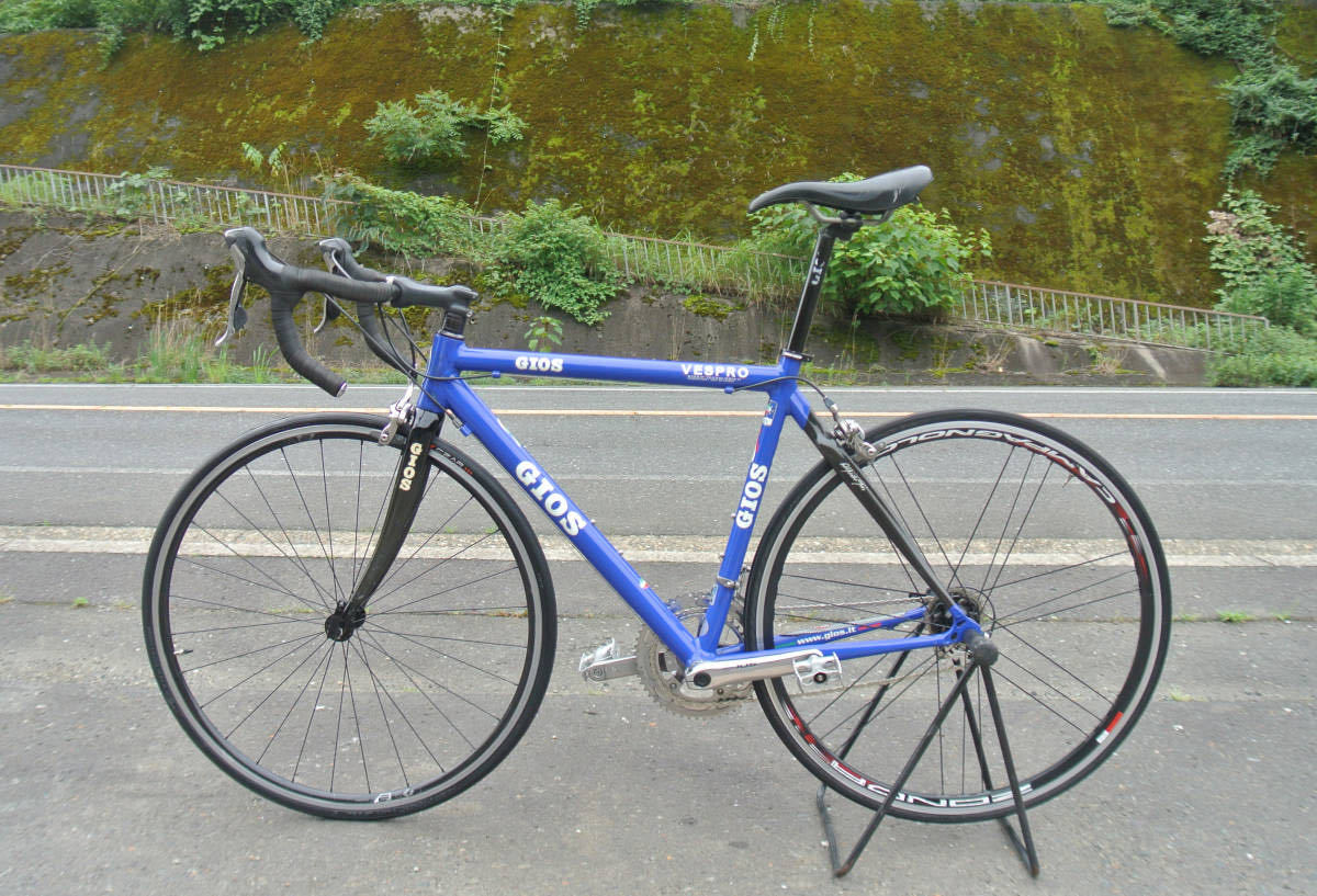 GIOS ジオス VESPRO カーボン 軽快ロードバイク 20段 青色 タイヤ