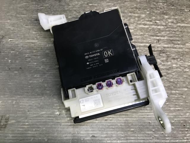 カローラクロス 6AA-ZVG11 ヒューズボックス ハイブリッド Z 1H5 89221