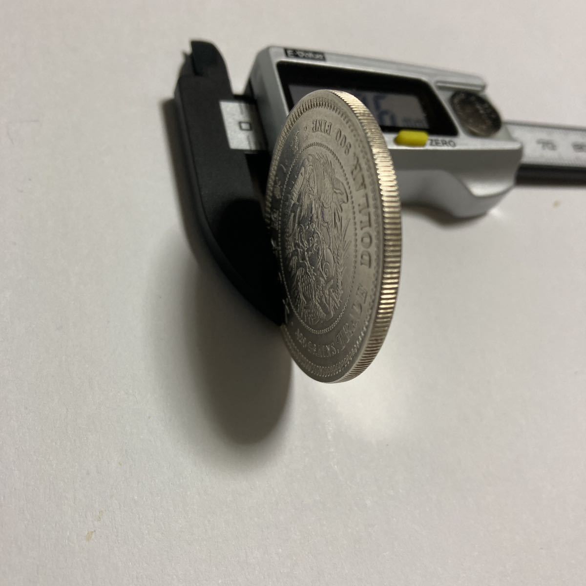 貿易銀　丸銀　明治八年　27.1g 貿易銀 古銭 銀貨 極 極美品 シークレットマークありの通販はau