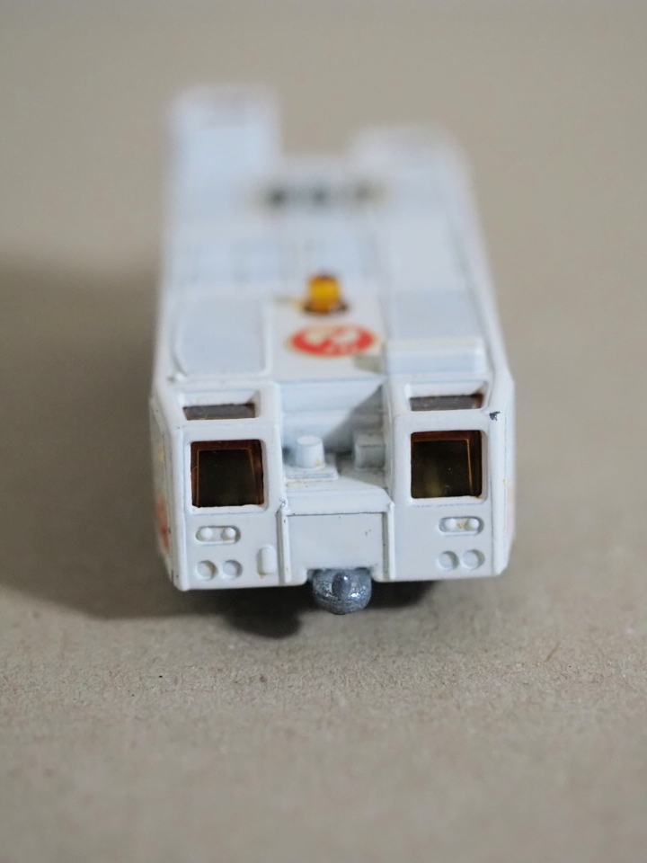トミカ黒箱95-1「三菱トーイングトラクター(JAL)」箱なし☆1975年当時