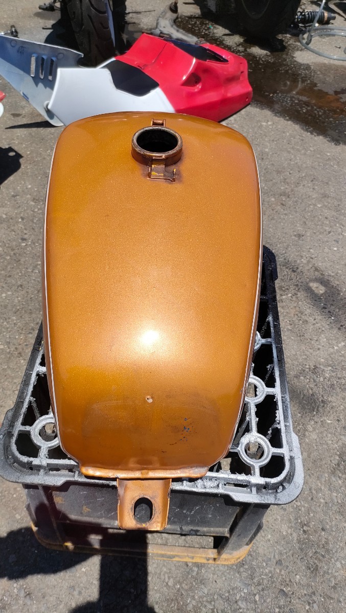 GT250 純正タンク 希少 当時物 旧車 (検索用 GT100 GT125 GT185 GT380
