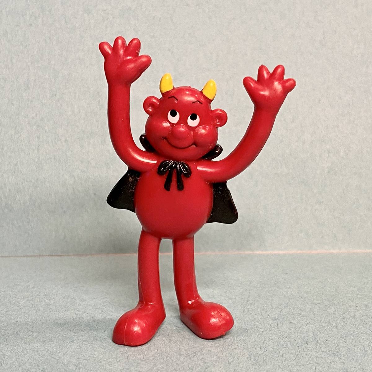 国内作家　単眼の悪魔ぬいぐるみ　50㎝！超BIG！DEVIL ホット・スタッフ・ザ・リトル・デビル ぬいぐるみ人形 ヤングエポック