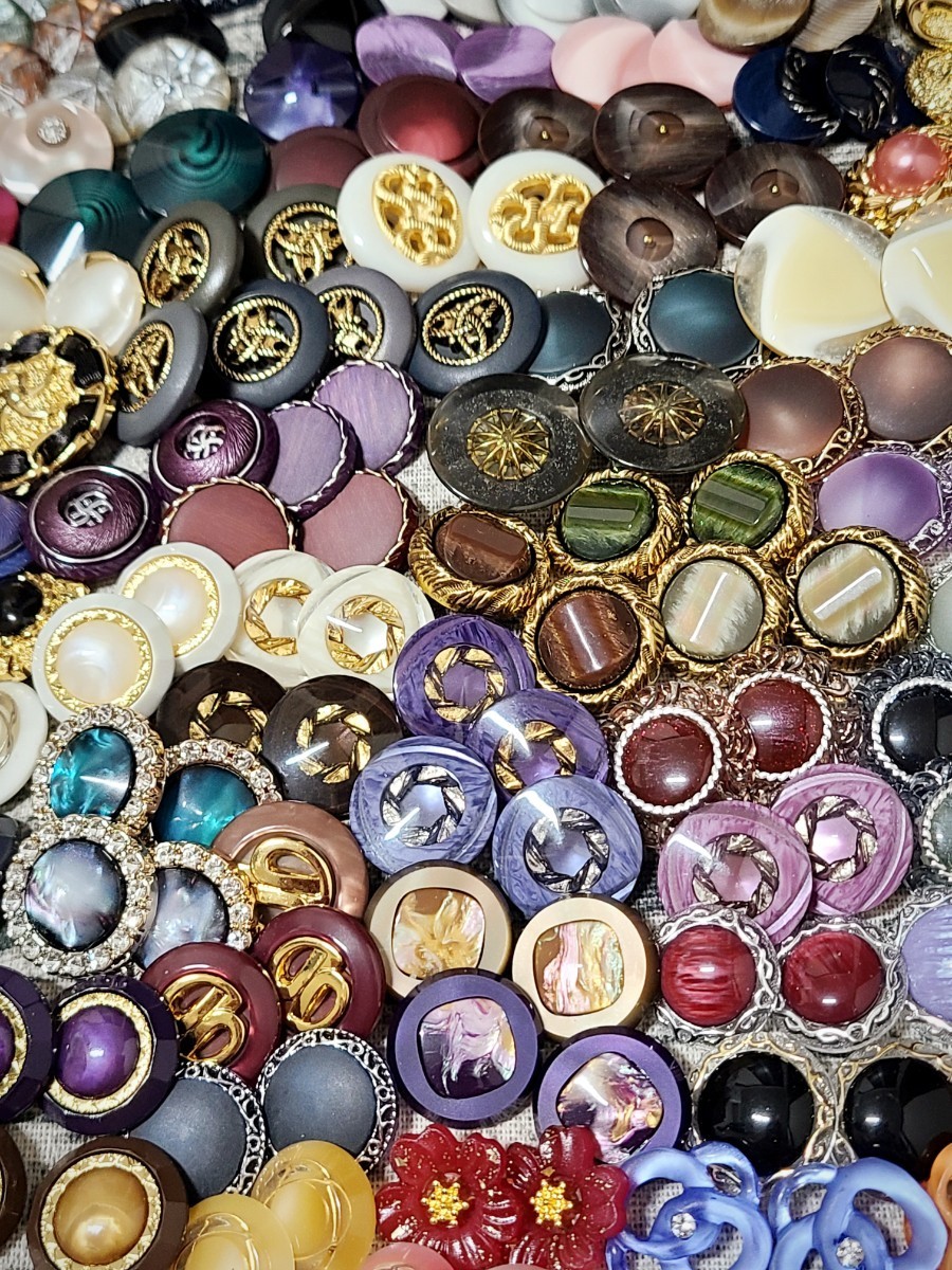 レトロ　ボタン　アンティーク　まとめて　高級シェルボタン含む　大量　約３００個以上