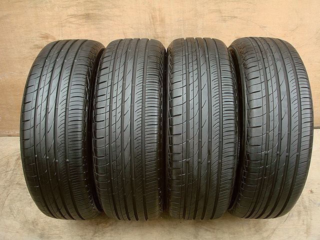 215⁄60R17 17インチ スタッドレス - 4本 96H 17インチタイヤのみ4本 