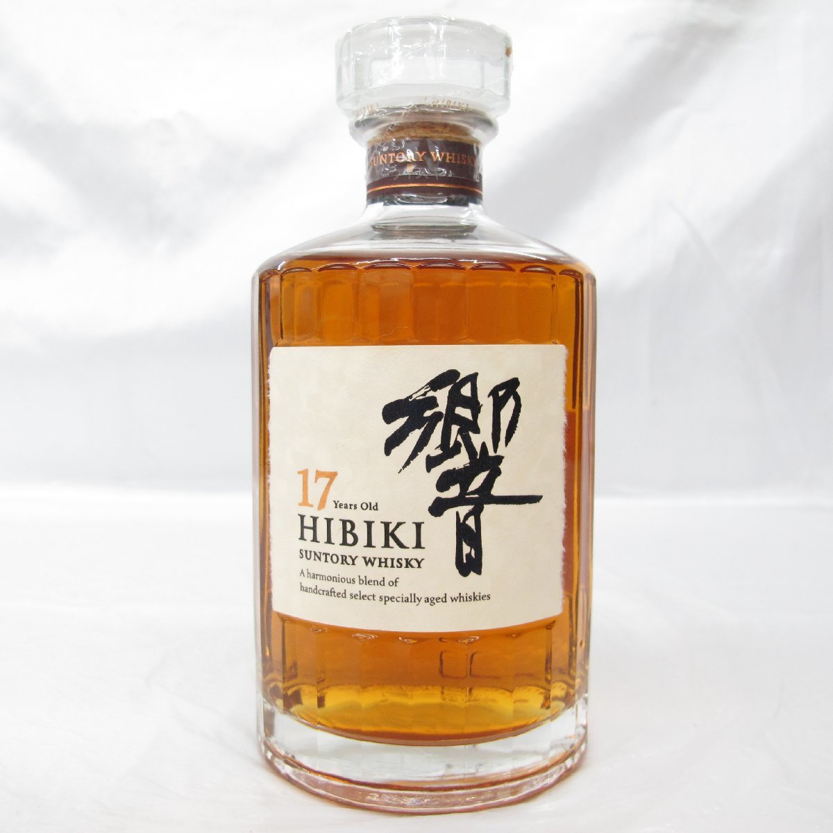 未開栓】SUNTORY サントリー 響 HIBIKI 17年 ウイスキー 700ml 43