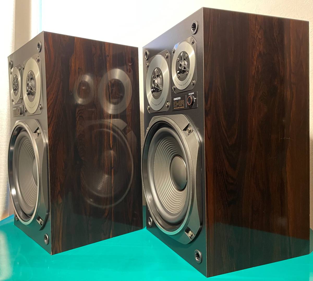 ONKYO D-1R 3ウェイ3スピーカー・エアサスペンション方式(密閉式)・低