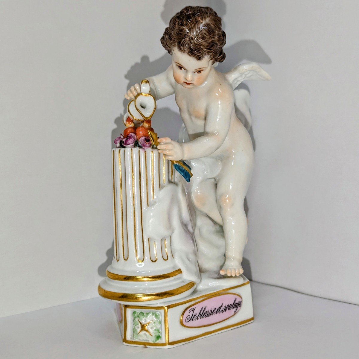 コレクター放出品 マイセン Meissen 箴言の天使 花の世話をする天使