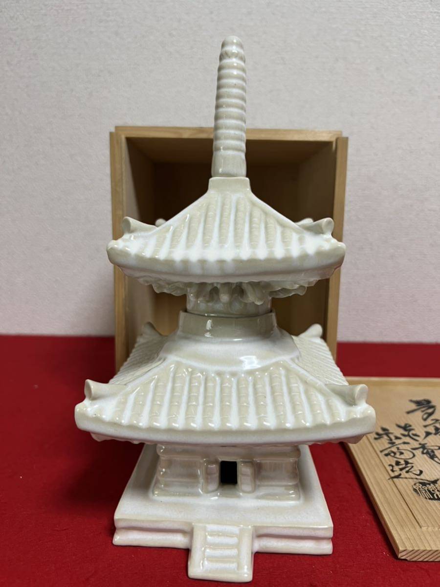 JP622＊古美術 置物 焼物 赤膚焼 高塔 木箱＊(陶磁一般)｜売買された 
