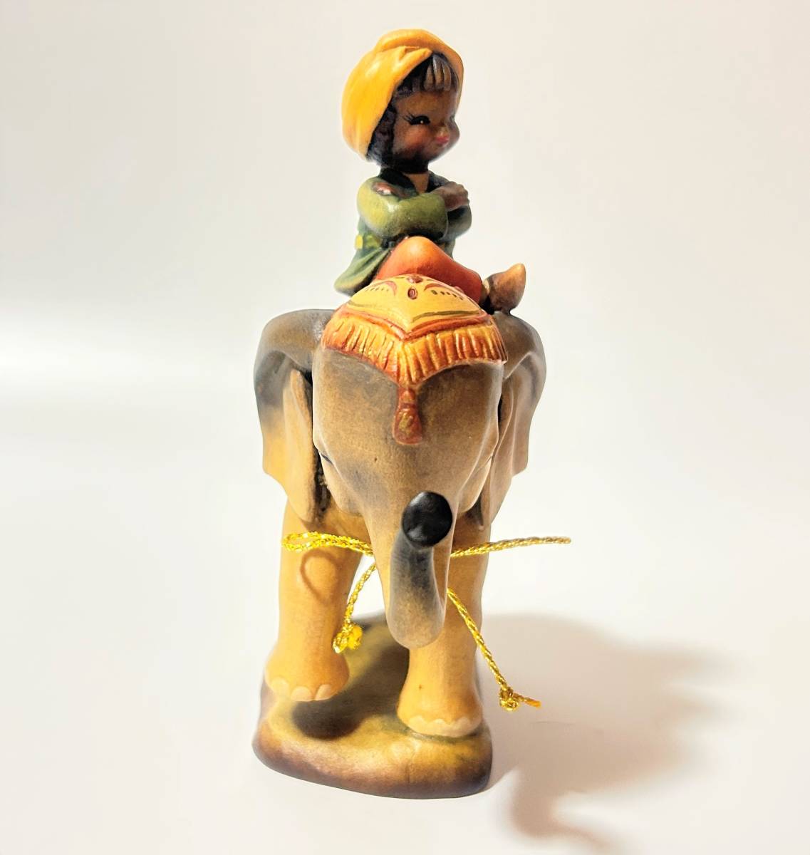 アンリ人形 ANRI 木彫彩色 “Riding the elephant” Juan Ferrandiz 
