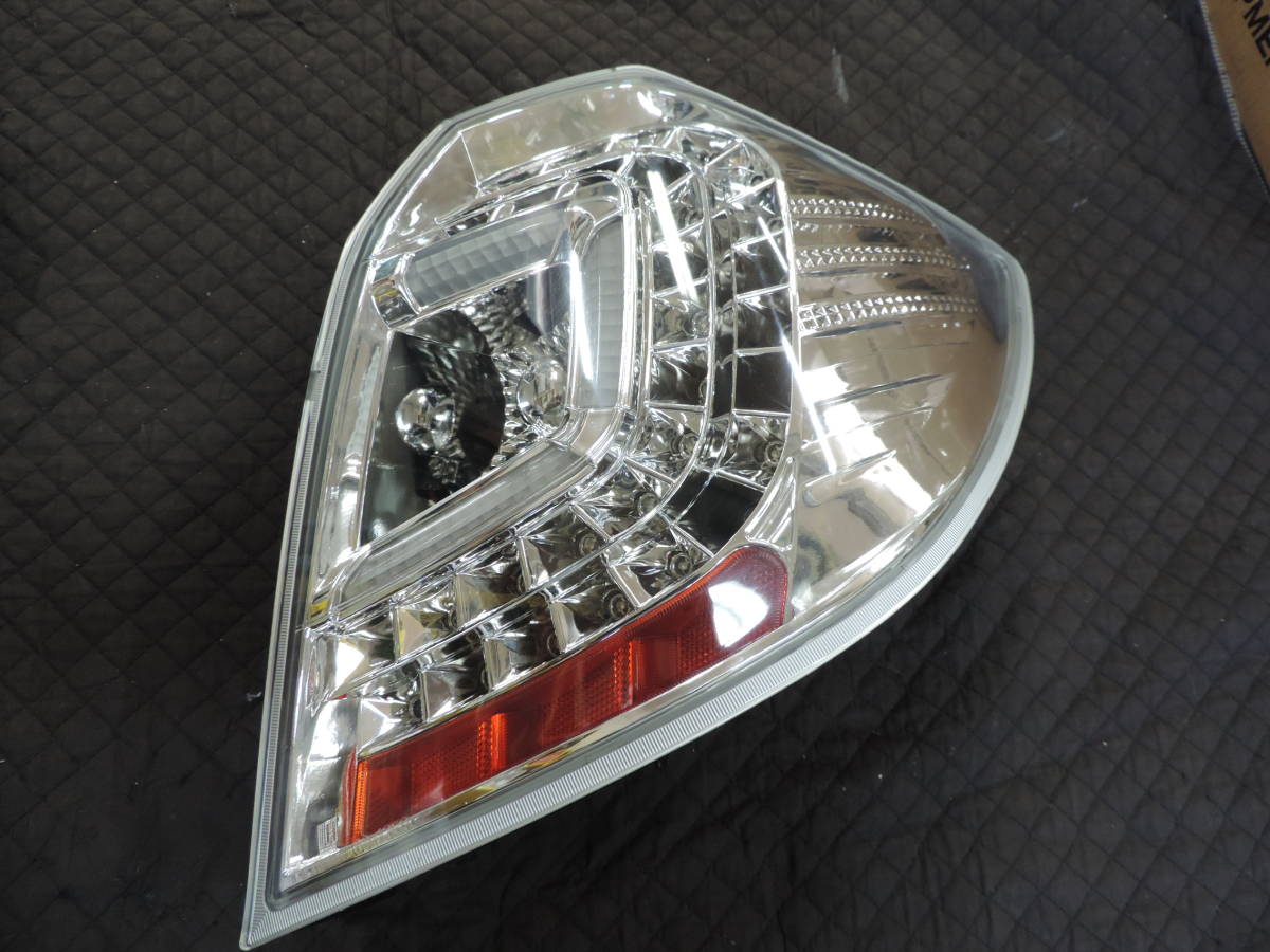 中古】GE8 フィット アクシススタイリング ハイパーLED テールランプ